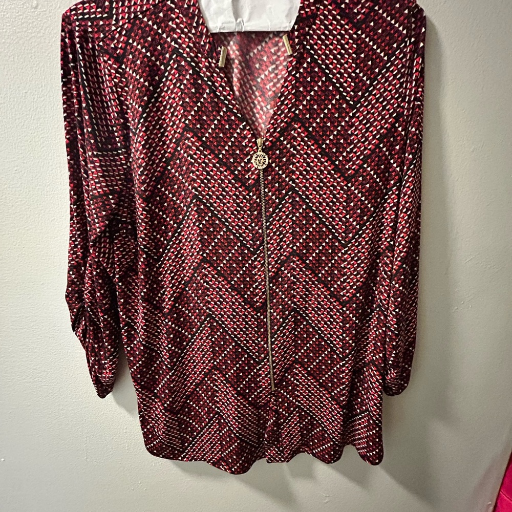 Anne Klein Red and Black Patterned Blouse